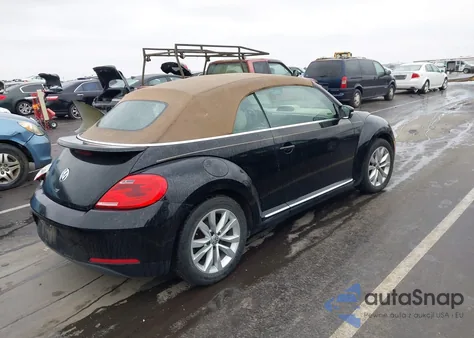 2014 Volkswagen Beetle 2.0L Tdi z USA, uszkodzony, nr VIN 3VW5L7AT3EM821853